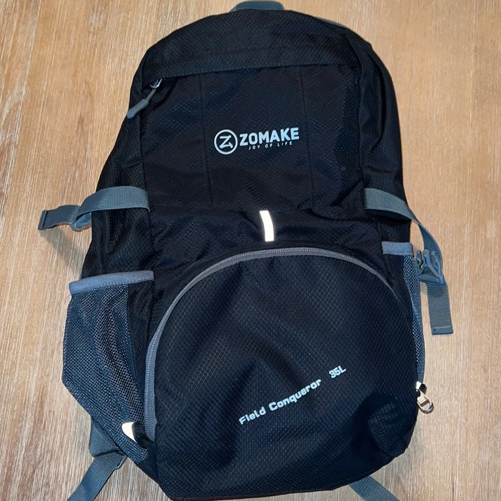 Zomake packable backpack.